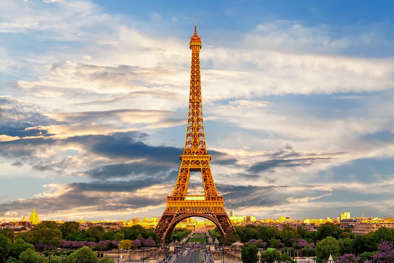 eiffel-tower-3349075_1280 eiffel-tower-3349075_1280