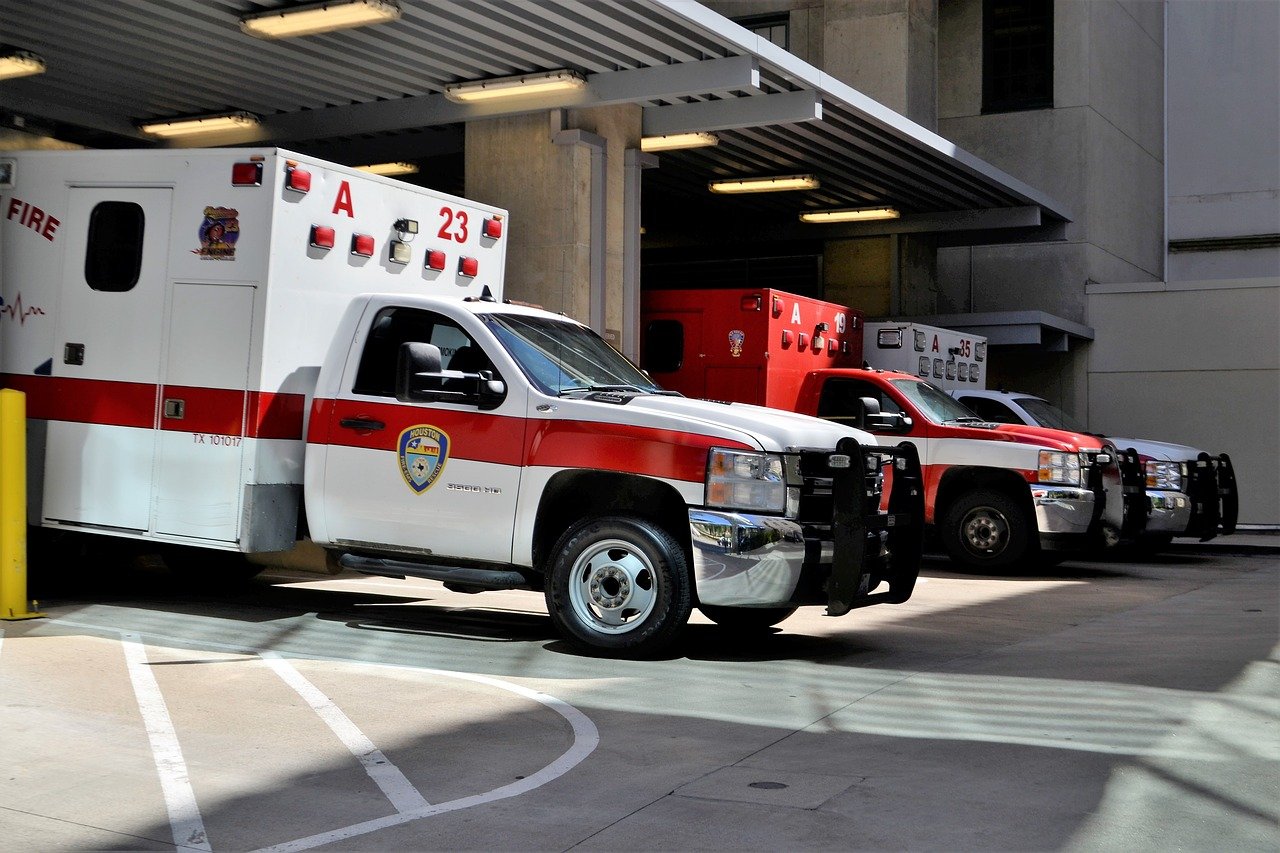 ambulance emergency room paramedic